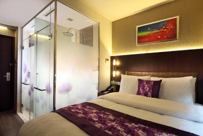 کلور 5 هنگ کنگ استریت