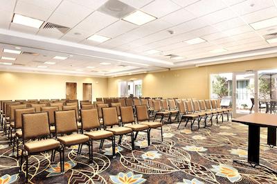 هموود سویتز بای هیلتون اتلانتا آیرپرت نرد