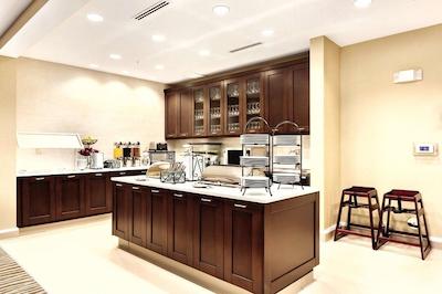 هموود سویتز بای هیلتون اتلانتا آیرپرت نرد