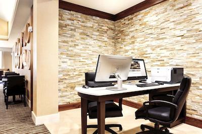 هموود سویتز بای هیلتون اتلانتا آیرپرت نرد