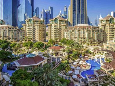 سوئيسوتل المروج داون تاون دبي
