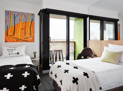 کست سهالر هتل بندیگو