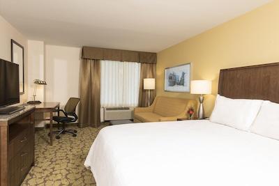 هیلتون گاردن این لویسویل دونتون