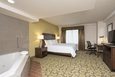 هیلتون گاردن این لویسویل دونتون