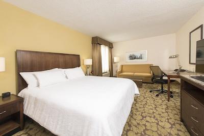 هیلتون گاردن این لویسویل دونتون