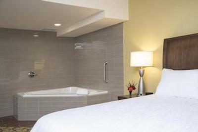 هیلتون گاردن این لویسویل دونتون