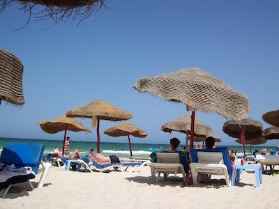 ابو ناواز نجما