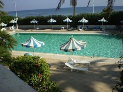 ابو ناواز نجما