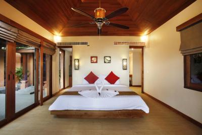 کروسیری ویلاز