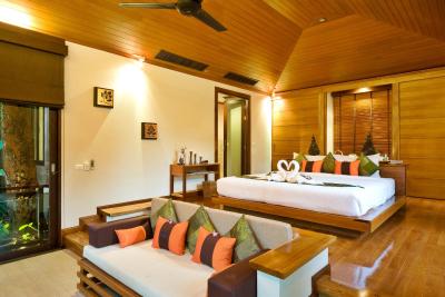 کروسیری ویلاز