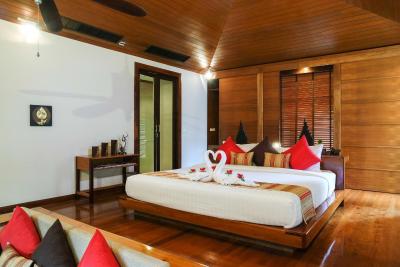 کروسیری ویلاز