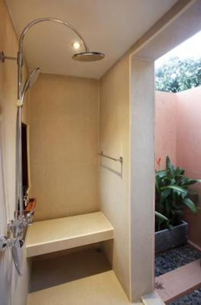 کروسیری ویلاز