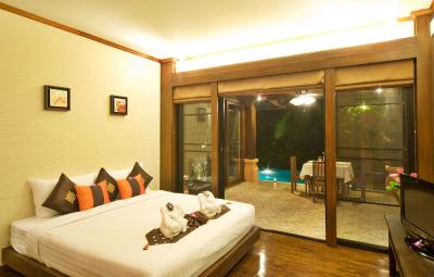 کروسیری ویلاز