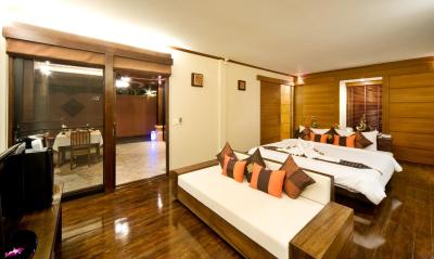 کروسیری ویلاز