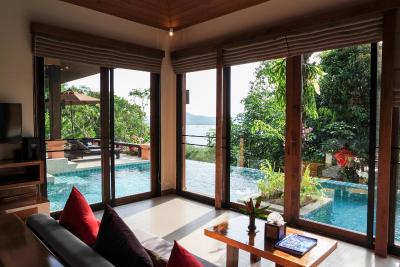 کروسیری ویلاز