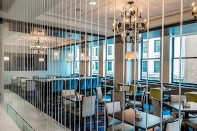 امباسی سویتز بای هیلتون لویسویل دونتون