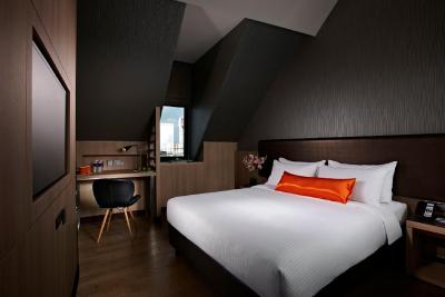 اکوئین هتل جالان بسار