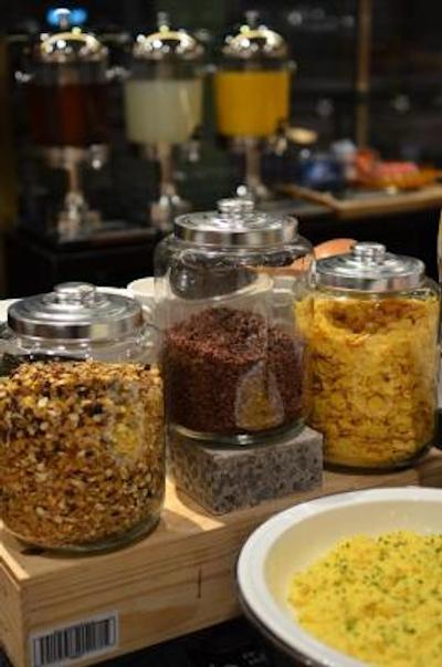 اکوئین هتل جالان بسار