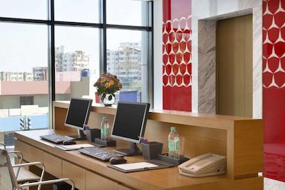 هوارد جهنسُن بنگالورو هبال