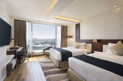 هوارد جهنسُن بنگالورو هبال