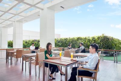 هلید این اکسپرز جاکارتا پلویت سیتیگات