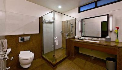 لژر این گرند چاناکیا