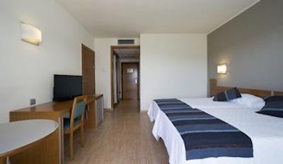 مدپلا پیرامید اسالو