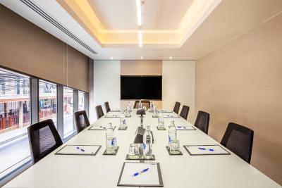 هالیدی این اکسپرس بانکوک سوخومویت 11