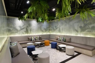 هالیدی این اکسپرس بانکوک سوخومویت 11