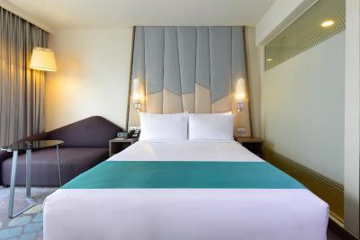 هالیدی این اکسپرس بانکوک سوخومویت 11