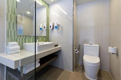 هالیدی این اکسپرس بانکوک سوخومویت 11