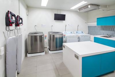 هالیدی این اکسپرس بانکوک سوخومویت 11