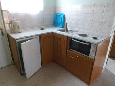 ماکیز استودیز اند اپارتمنتز