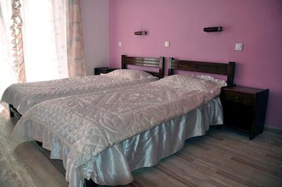 ماکیز استودیز اند اپارتمنتز