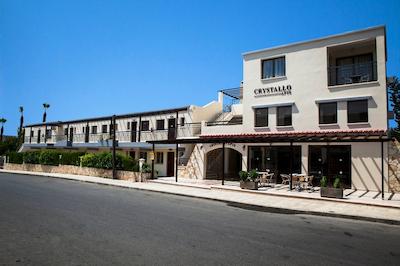 کریستالو اپارتمنتز