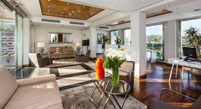 اُنا وال رمانو گولف اند ریزرت