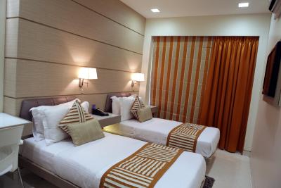 هتل اومید رزیدنسی