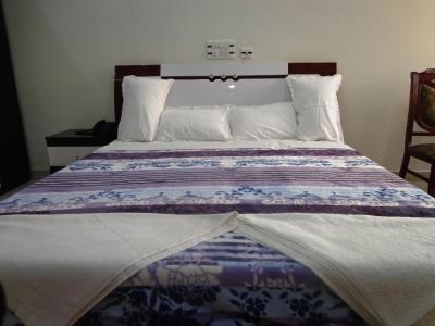 هتل آر کی پالاس