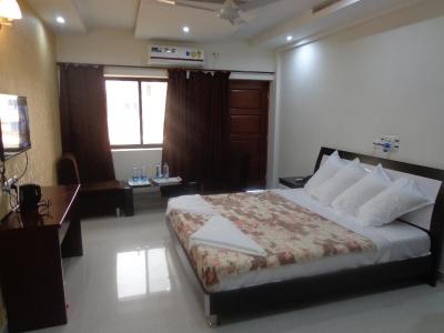 هتل آر کی پالاس