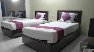 هتل آر کی پالاس