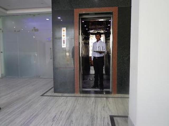 هتل آر کی پالاس