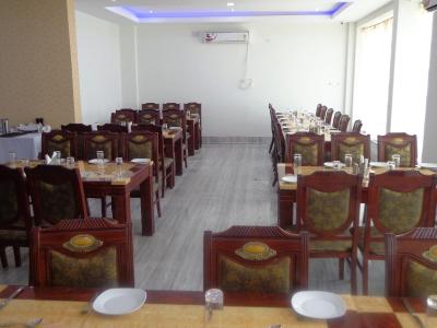 هتل آر کی پالاس