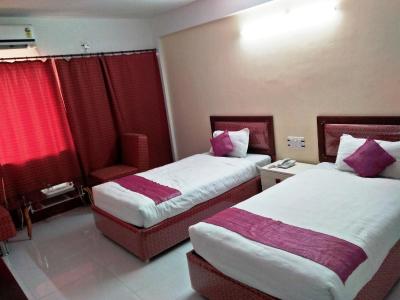 هتل آر کی پالاس