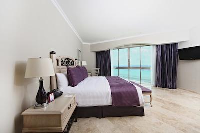 ساندز کانکون لیفستیل ریزرت