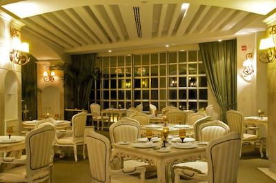 ساندز کانکون لیفستیل ریزرت