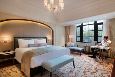 اینترکنتیننتال شانگهای رویجین