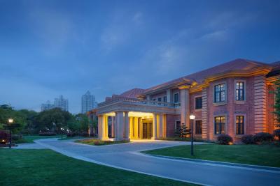 اینترکنتیننتال شانگهای رویجین