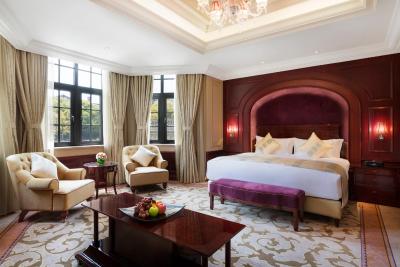 اینترکنتیننتال شانگهای رویجین