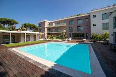 کوب هتل ساینت-ترپز