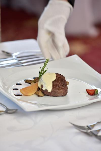 گریفید هتل انکانتو بیچ